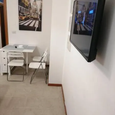Apartament Trilocale Zona Loreto Mm1 - Viale Monza 10 *