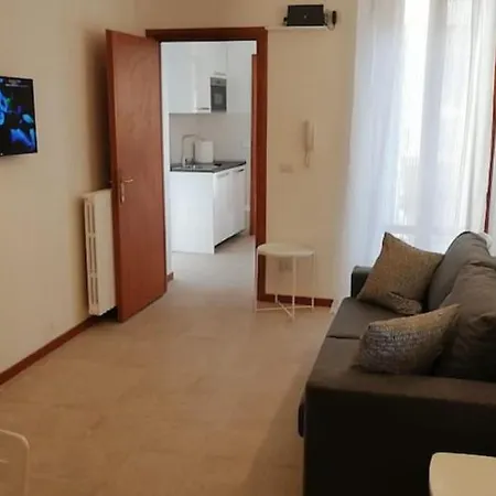 Trilocale Zona Loreto Mm1 - Viale Monza 10 Appartement